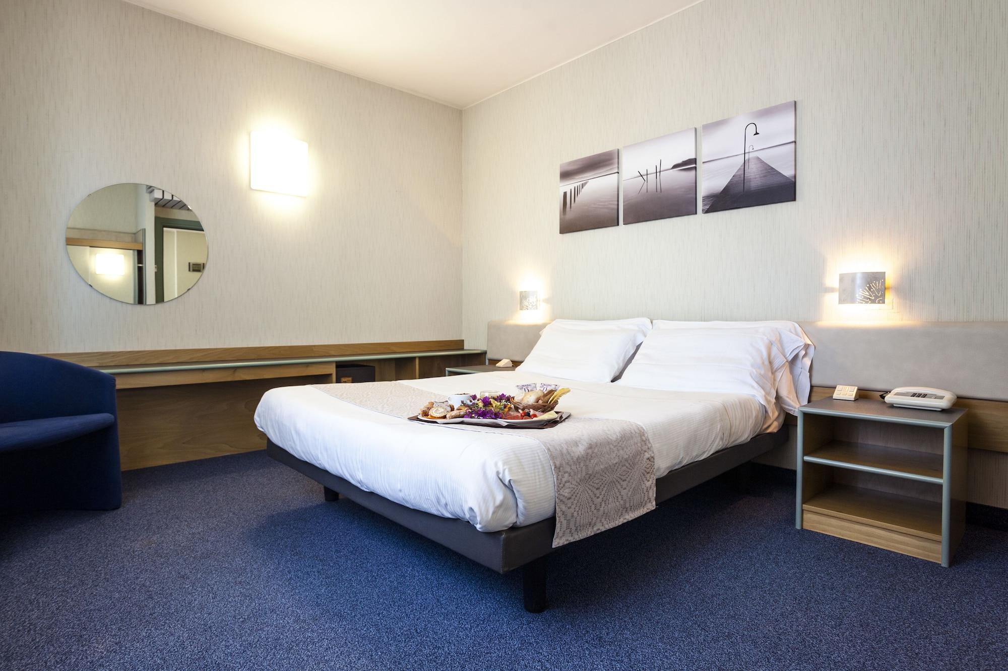 Best Western Hotel Residence Italia Quartu SantʼElena Екстериор снимка