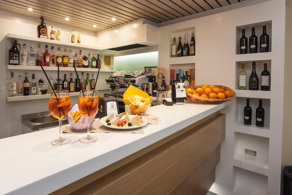 Best Western Hotel Residence Italia Quartu SantʼElena Екстериор снимка