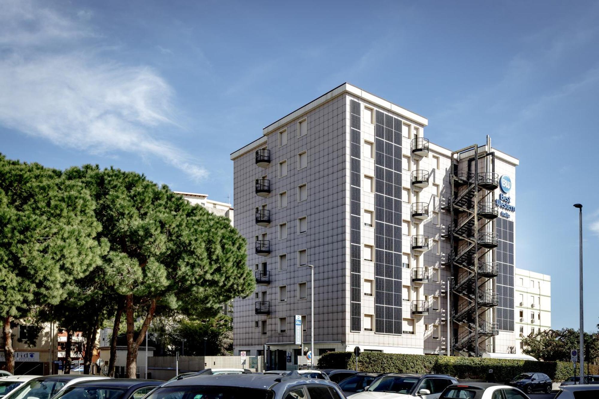 Best Western Hotel Residence Italia Quartu SantʼElena Екстериор снимка