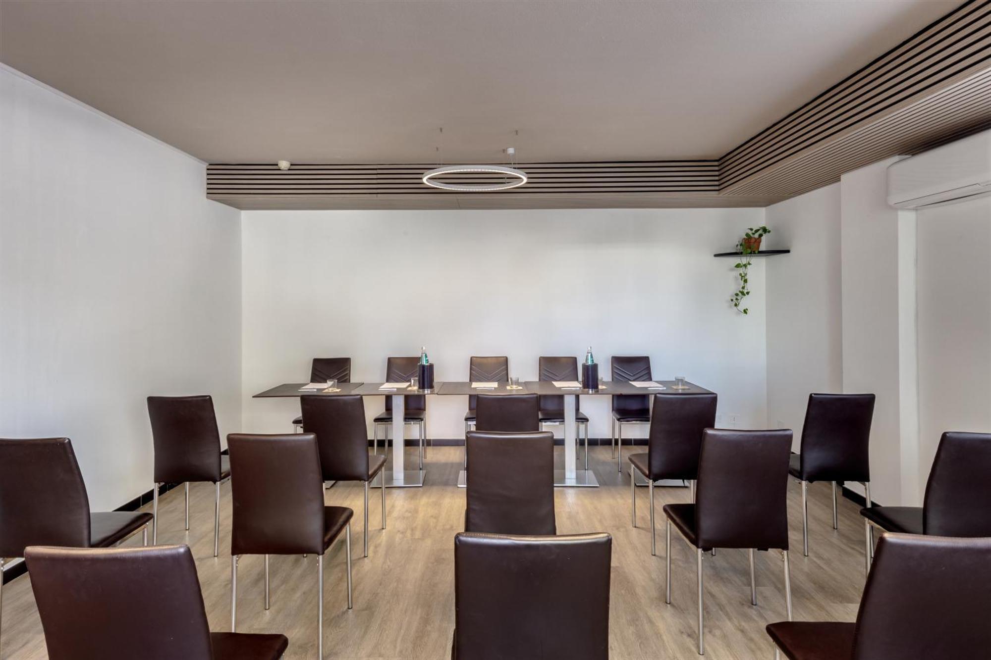 Best Western Hotel Residence Italia Quartu SantʼElena Екстериор снимка