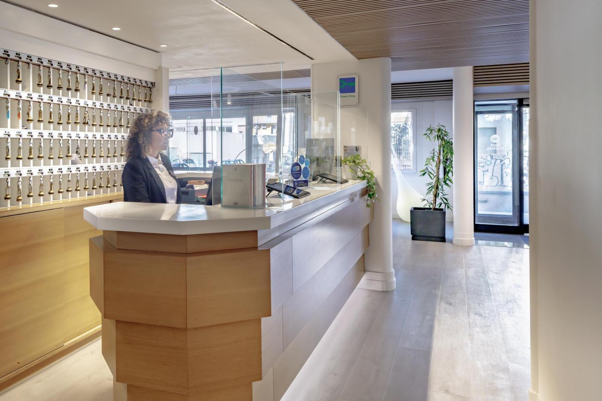 Best Western Hotel Residence Italia Quartu SantʼElena Екстериор снимка