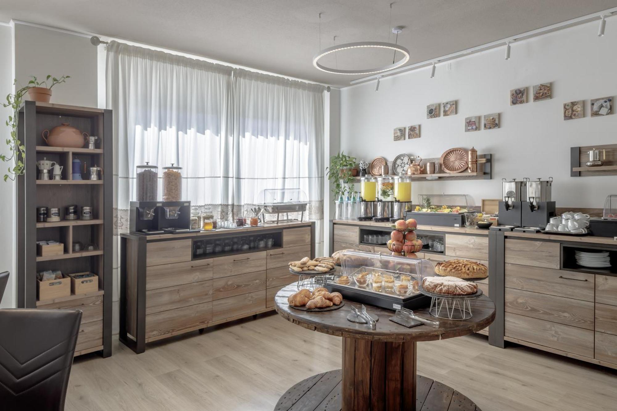 Best Western Hotel Residence Italia Quartu SantʼElena Екстериор снимка