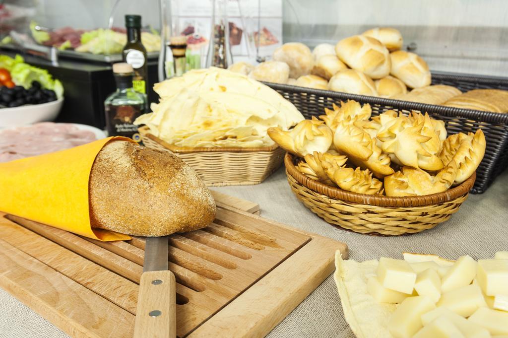 Best Western Hotel Residence Italia Quartu SantʼElena Екстериор снимка